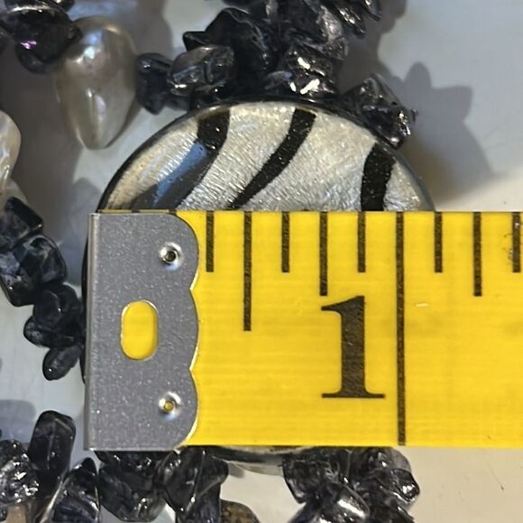 EsMor Three-Strand Chip Bead Bracelet (Lead & Cadmium Free) - Picture 9 of 10